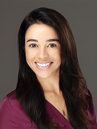 Dr. Victoria Andarcia