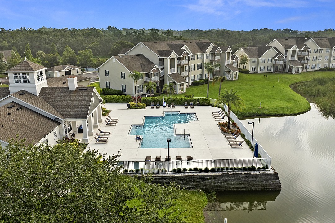 New York firm buys Lakeland apartments