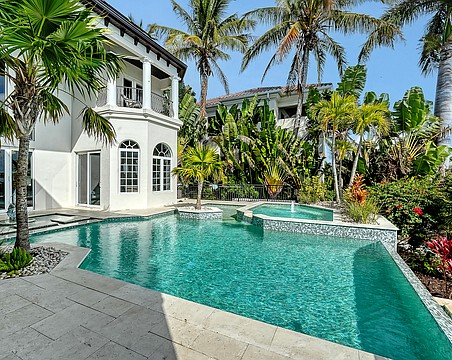 Views from 1418 John Ringling Parkway include the city skyline, Sarasota Bay and John Ringling Bridge.