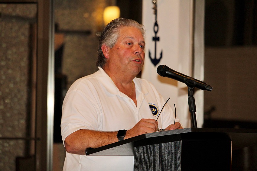 Longboat Harbour Yacht Club Commodore Jeff Hecklau commended dock owners for their efforts to make the Lighting of the Docks particularly impressive this season.