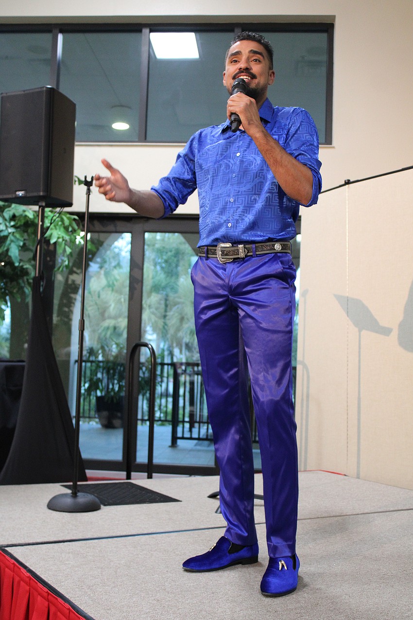 Michael Mejia-Mendez put on an interactive show while performing Harry Belafonte's tunes, calling on the audience to sing along with his most well-known songs.
