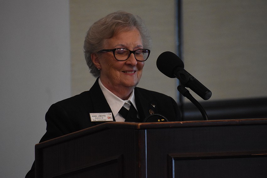 District 22 Past Commander Susan Lomastro leads the benediction.