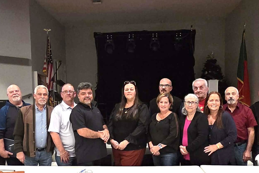 New board takes office at Portuguese American Cultural Center