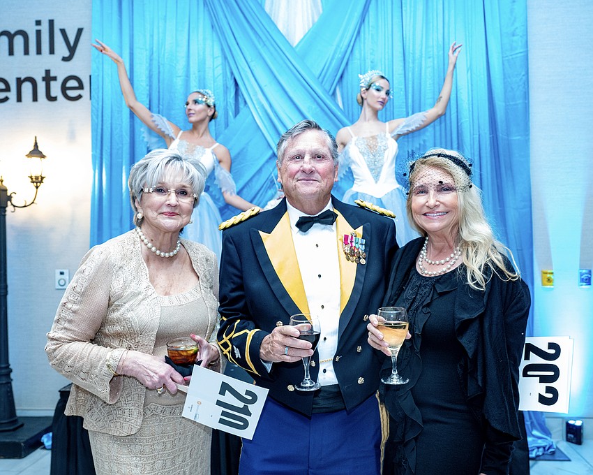 Carolyn Neff, Jim Ainslie and Cathy Batch