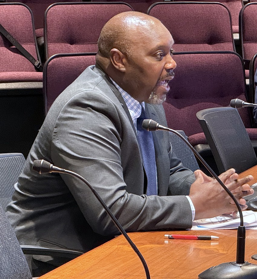 Sarasota Parks and Recreation Director Jerry Fogle speaks to the city commission about the Bobby Jones clubhouse.