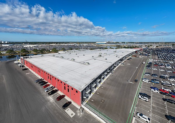 The Southeast Toyota Distributors processing and distribution building accounts for 272,000 square feet of the total footprint and includes office space, a full kitchen, cafeteria, locker rooms and a fitness center.