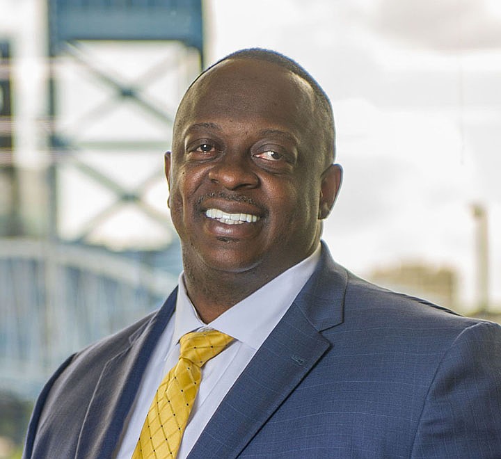 Darnell Smith, North Florida market president at Florida Blue, says he is retiring in summer 2026.