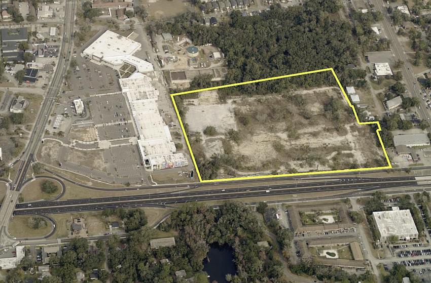 The vacant 18.48-acre Thunderbird Motor Hotel and Dinner Theatre property in Arlington at 5865 Arlington Expressway is for sale. It is east of College Park, the former Town & Country Shopping Center.
