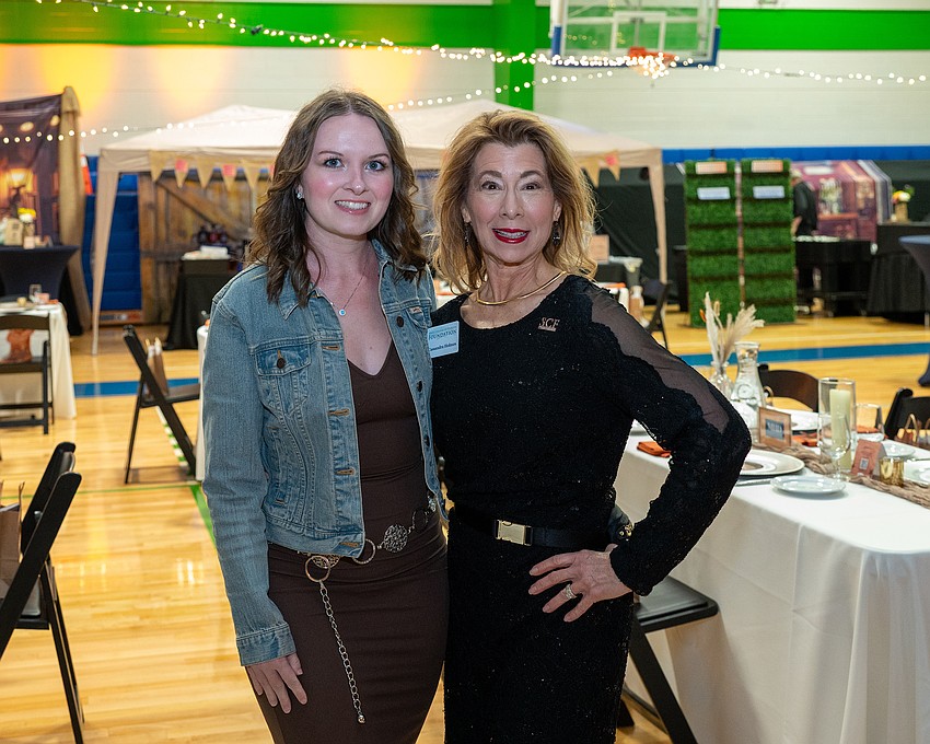 Emmalee  and Cassandra Holmes