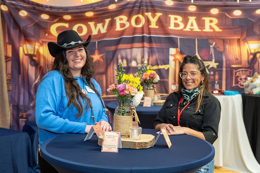 Katelin Wellman and Miriam Ortiz