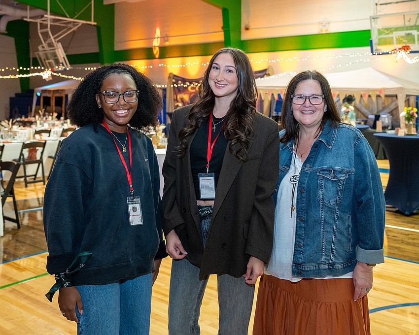 Jalynne Brown, Josephine Vehmeier and Jen Thomas