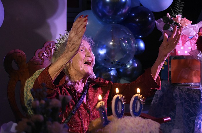 Norma Fox shows her enthusiasm.