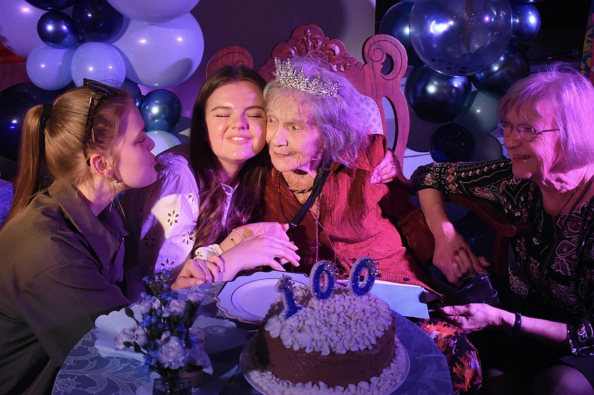 Josephine Thomassen, Caroline Thomassen, Norma Fox and Aase Thomassen gather together.