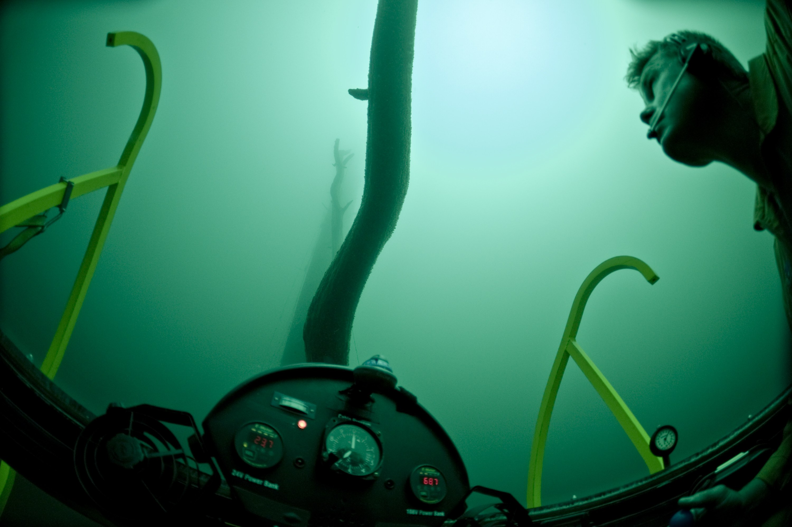 Scott Cassell explores alongside the SeaMagine SeaMobile.