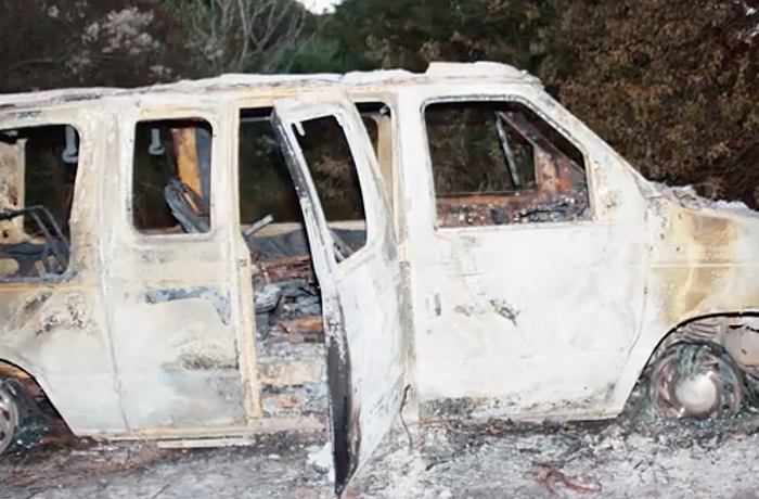 Investigators in 1999 linked the burned-out van found near the
intersection of Myrtle Street and North Orange Avenue in Sarasota to homicide victim Esco Hunter Jr.