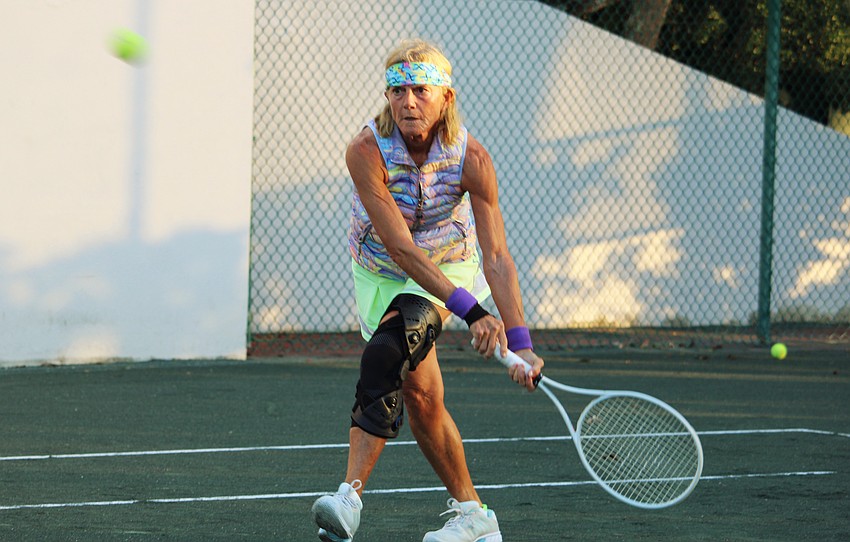 Elsa Berry gets low for an incoming shot during a 