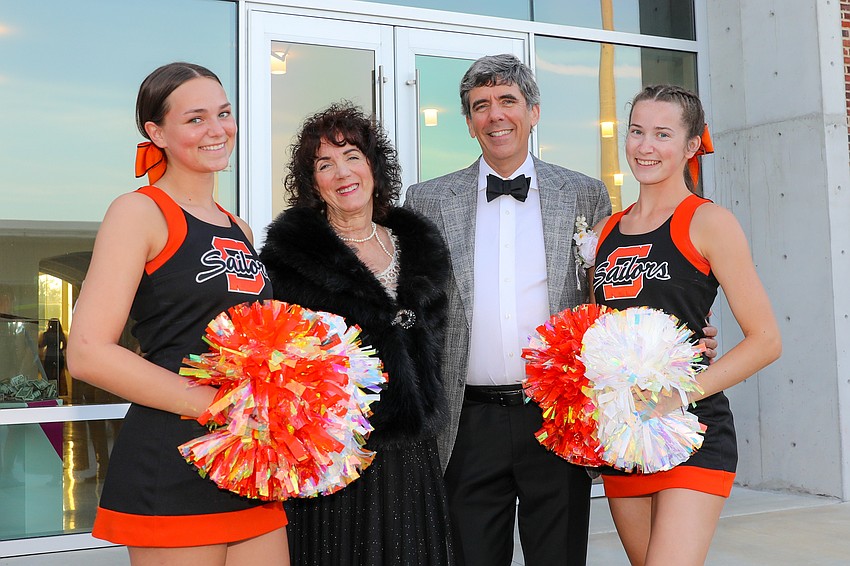 Mackenzie Hirstein, Deborah Hill, Dave Flach and Luci Crisp