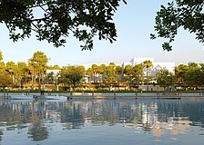 Conceptual rendering by Renzo Piano Building Workshop of the north elevation of a new performing arts center as viewed across the 10th Street boat basin.
