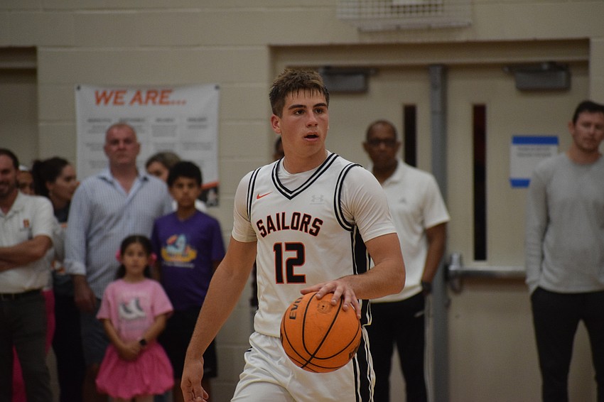 In the regional semifinals, Johnny Lackaff racked up a team-high 27 points along with five assists as Sarasota blew by Sumner, 89-45.