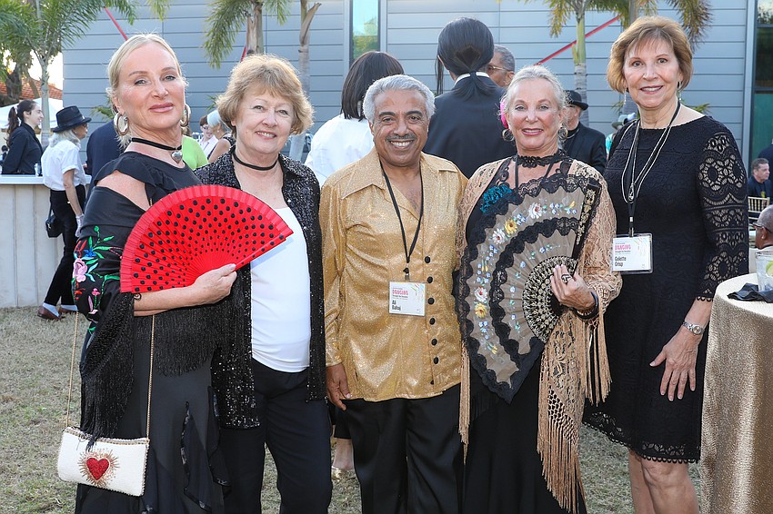 Lauren Harris, Gloria and Ali Bahaj, Julie Harris and Colette Crisp enjoy the cocktail reception at Avant-Garde.