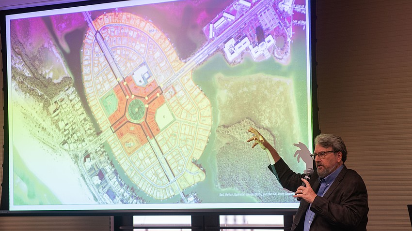 David Brain facilitated the City of Sarasota’s St. Armands Visioning Workshop Thursday, Feb. 26, held at Mote Marine Laboratory’s Keating Marine Education Center.