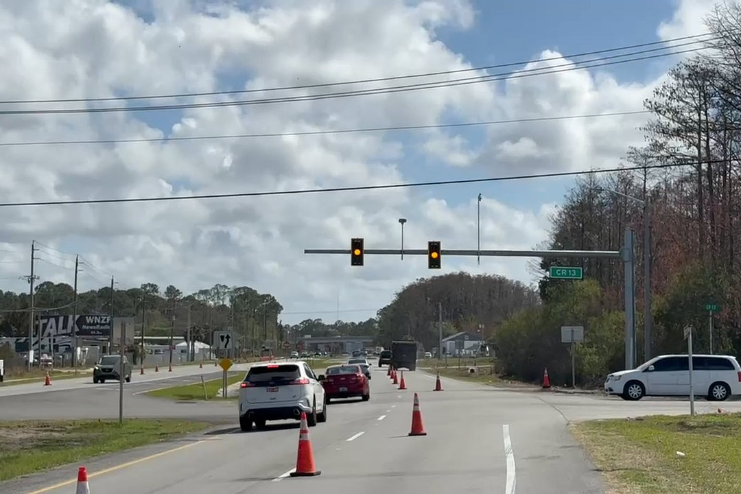 New traffic signal installed at U.S. 1 and County Road 13 in Bunnell