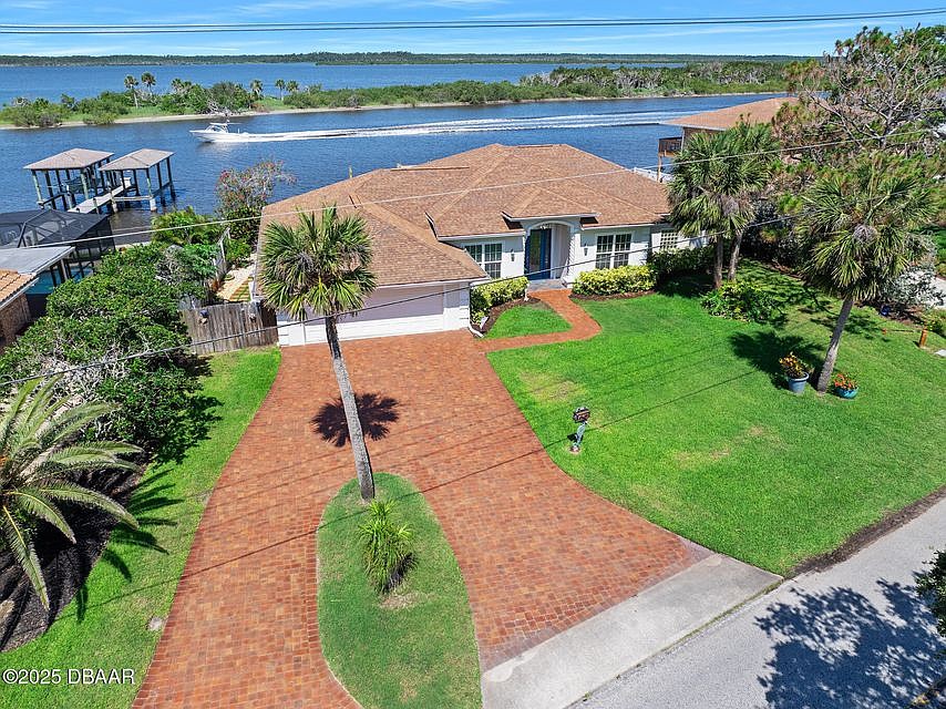 The house at 2900 John Anderson Drive sold on Feb. 27, for $1.14 million. Photo courtesy of Adams, Cameron and Co. Realtors