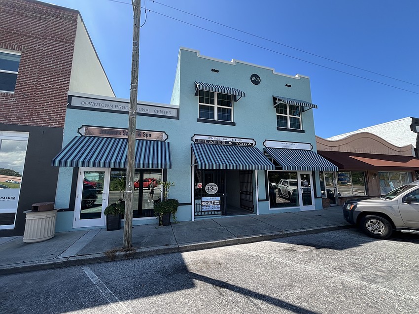 A commercial building on the market on 10th Avenue in Palmetto.