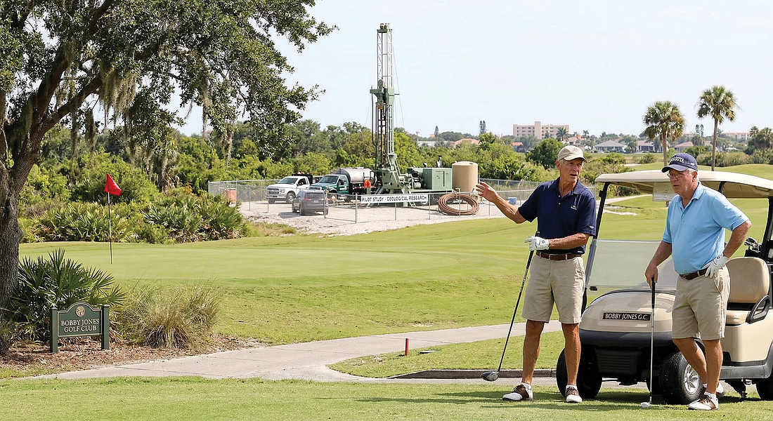 City officials say golfers and petroengineers will have to coexist on the property while gas is extracted.