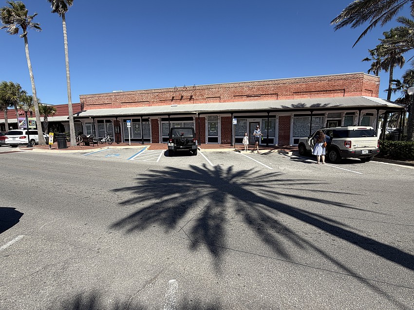 Grafton & Fleck’s Steakhouse, a new concept from Northeast Florida restaurateurs Jeff McCusker and Bob Fleckenstein, is planned in the former Ragtime Tavern at 299 Atlantic Blvd.