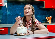 Rachel Moulton stars in Florida Studio Theatre's time-travel tale, "Birthday Candles," which runs through May 17 at FST's Gompertz Theatre.