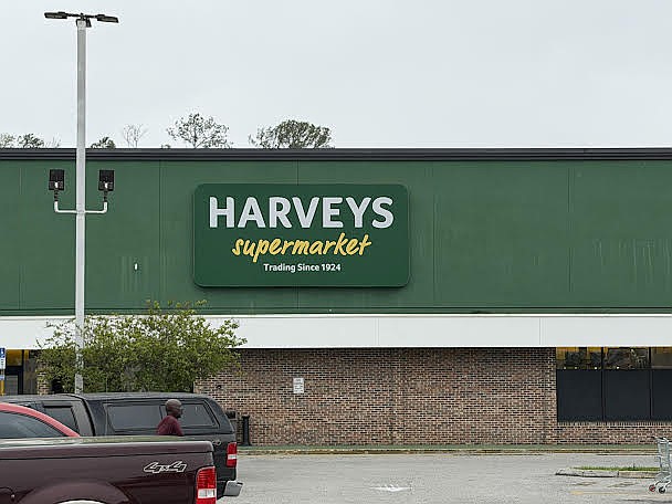 Harveys Supermarket at 49 Arlington Road S. will close along with one at 201 W. 48th St. west of North Main Street. Harveys Supermarket at 49 Arlington Road S. will close along with one at 201 W. 48th St. west of North Main Street.