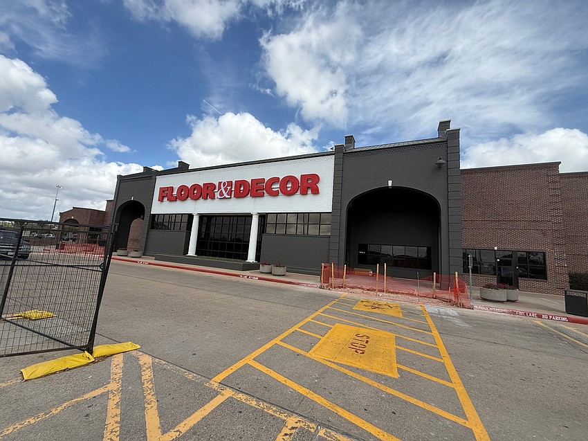 R.E. Crawford Construction built a Floor & Décor store in Meyerland, Texas.