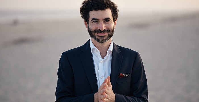 Pianist Michael Stephen Brown will replace Robert Levin as a faculty member at the Sarasota Music Festival and will perform on June 6 at Holley Hall.
