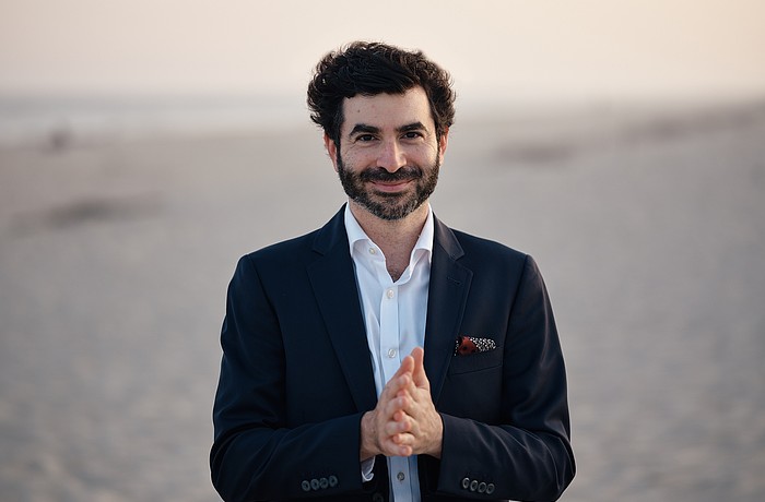 Pianist Michael Stephen Brown will replace Robert Levin as a faculty member at the Sarasota Music Festival and will perform on June 6 at Holley Hall.