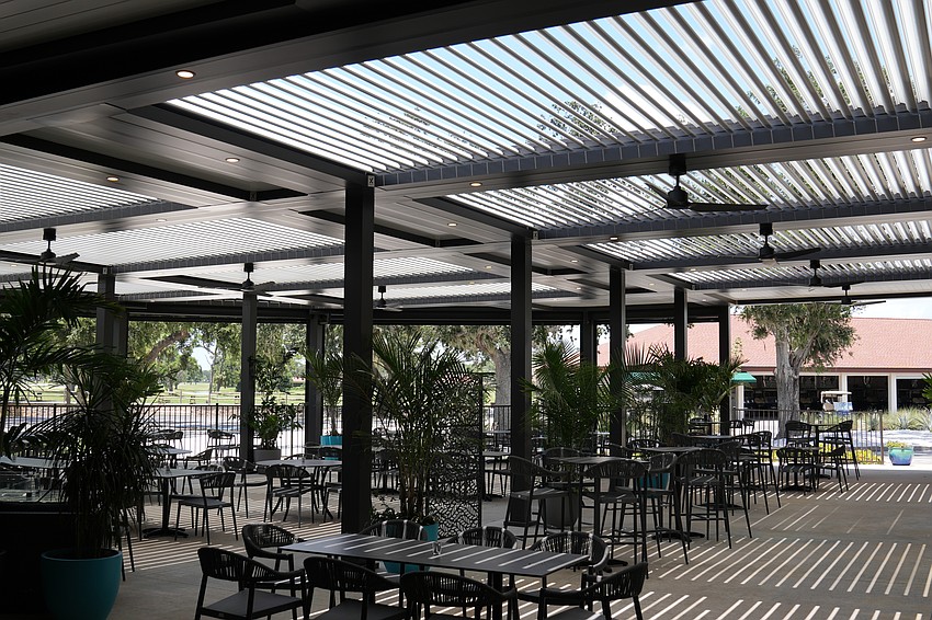 The Palm Aire Country Club in Sarasota is a 3,400-square-foot aluminum installation.