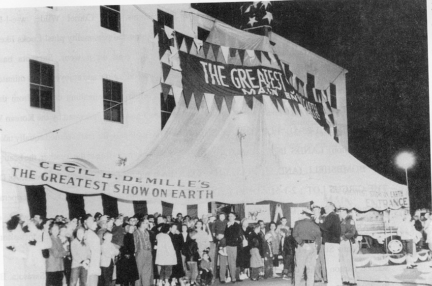 Sarasotans line up for the premiere of Cecile B. DeMille's Sarasotans line up for the premiere of Cecile B. DeMille's