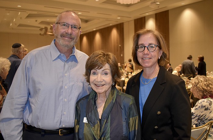 Steve Ross, his mother Irene Ross and sister Kimberly Ross