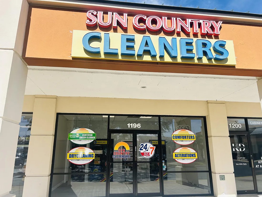 Sun Country Cleaners has been in operation since at least 1980.