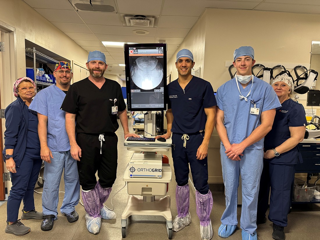 Orthopedic surgeon Dr. Nicholas Talluri and the surgical services team at HCA Florida Sarasota Doctors Hospital use AI technology in total hip replacement surgeries.