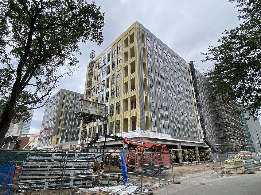 The first project in Gateway Jax’s Pearl Square district, called the Vandeveer, is a seven-story multifamily building at 515 N. Pearl St. that will include restaurants and other food and beverage operations. Gateway Jax says residential units will be completed in 2026.