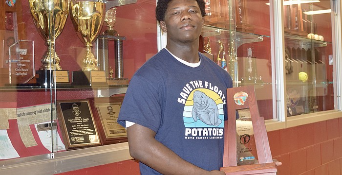 Outside weightlifting and wrestling, Freedom McDaniel also plays defensive end/defensive tackle for Braden River football. His 43 solo tackles in 2025 were second-most on the team.