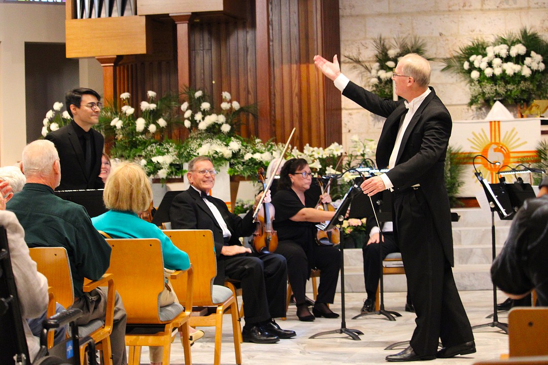 Sarasota orchestra closes out season at St. Armands church