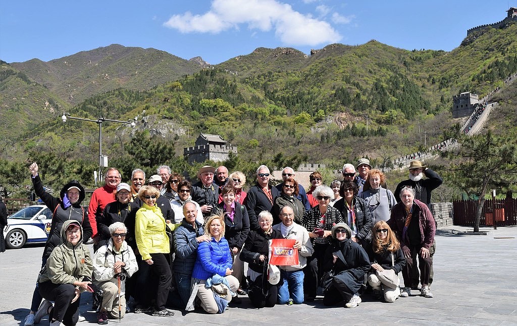 The Sarasota group stands in front of the Great Wall of China during a 2016 trip to Taiwan and China.
