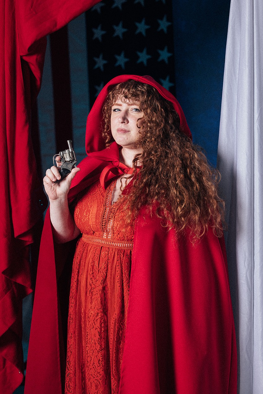 Caitlin Ellis plays Lynette 