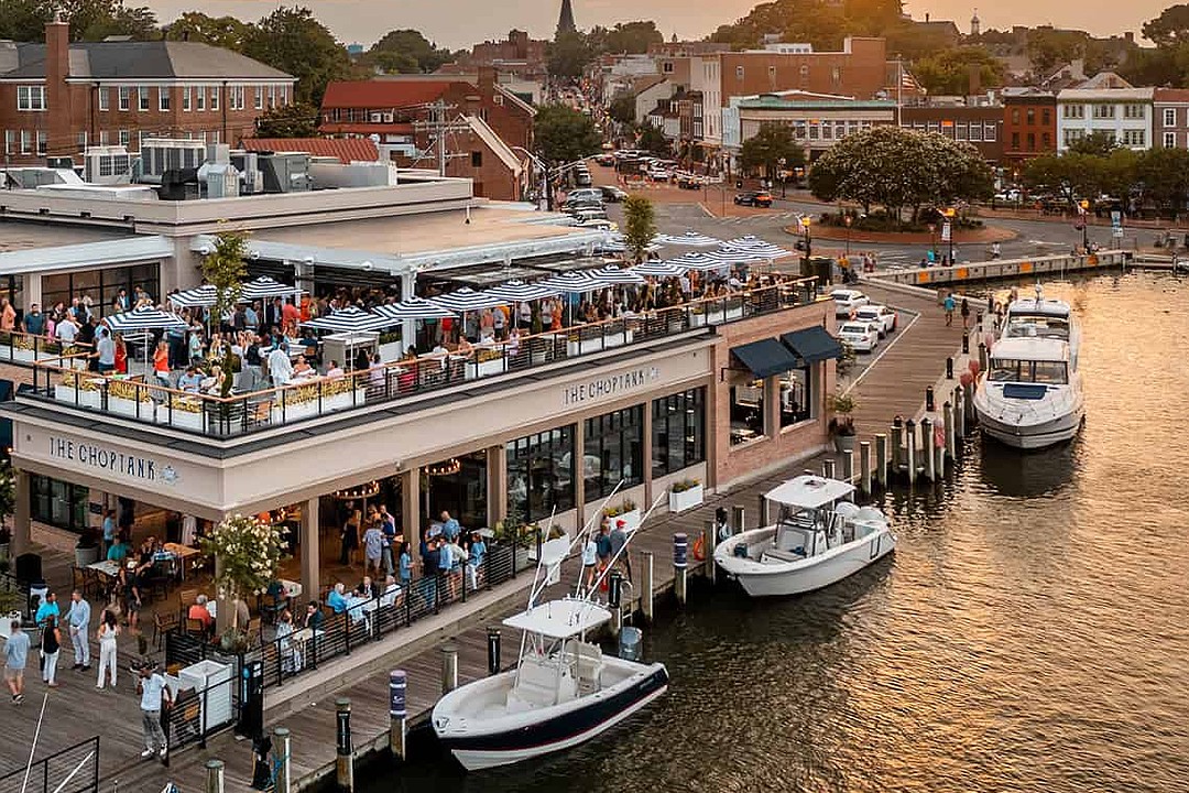 DIA committee backs Baltimore-based company's seafood restaurant concept for Riverfront Plaza