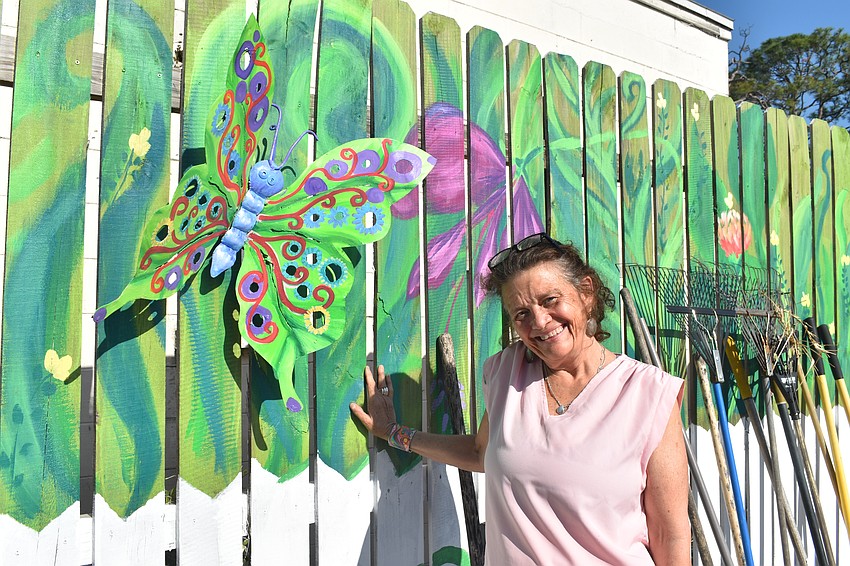 Teresa Stone painted the mural.