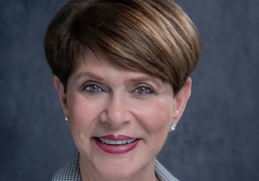 Originally from Columbus, Ohio, Wendy Feinstein now divides her time between Longboat Key and Carbondale, Colorado.