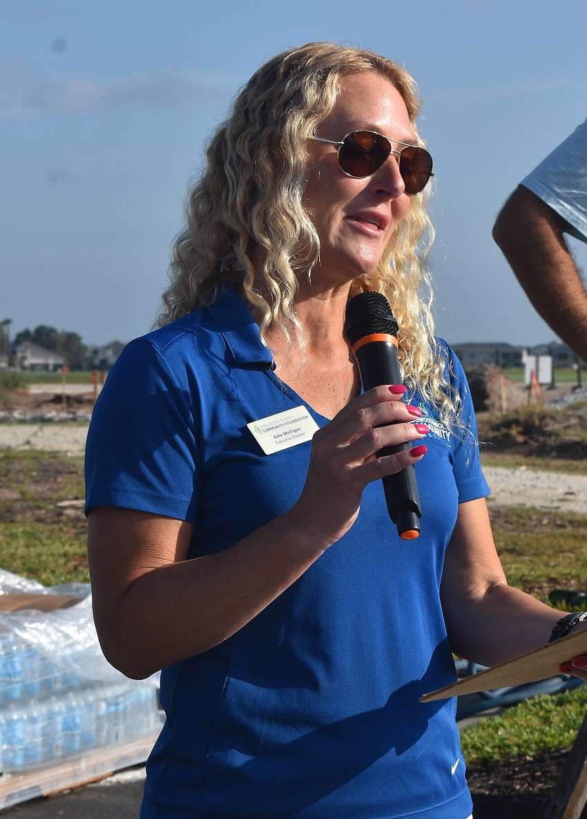 Kate Mulligan, the executive director of the Lakewood Ranch Community Foundation, thanks the presenting sponsor Lennar for donating meals and supplies for the tournament.