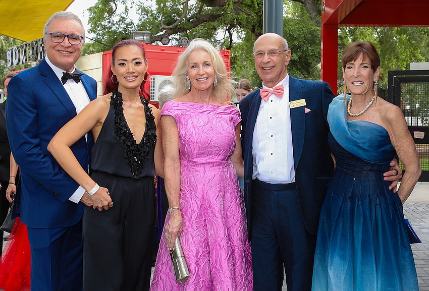 Greg and Belle Stikeleather, Beth Beninati, Jan Sirota and Alison Gardner